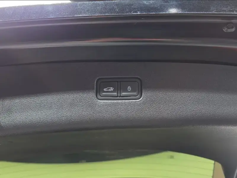 2023 Genesis GV80 с пробегом 94 353 км