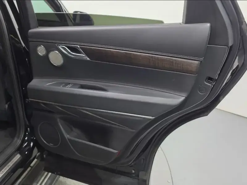 2023 Genesis GV80 с пробегом 94 353 км