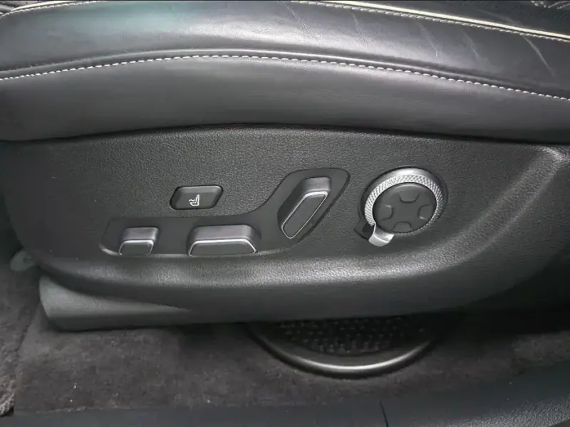 2023 Genesis GV80 с пробегом 94 353 км