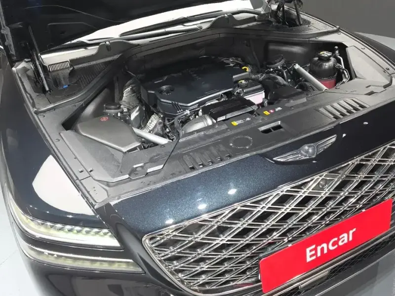 2023 Genesis GV80 с пробегом 28 902 км