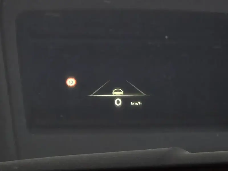2023 Genesis GV80 с пробегом 28 902 км