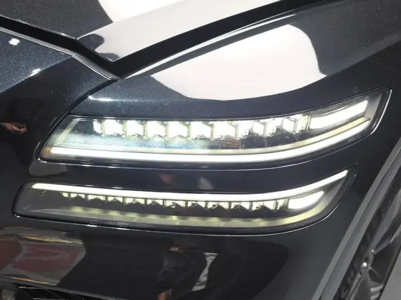 2023 Genesis GV80 с пробегом 28 902 км