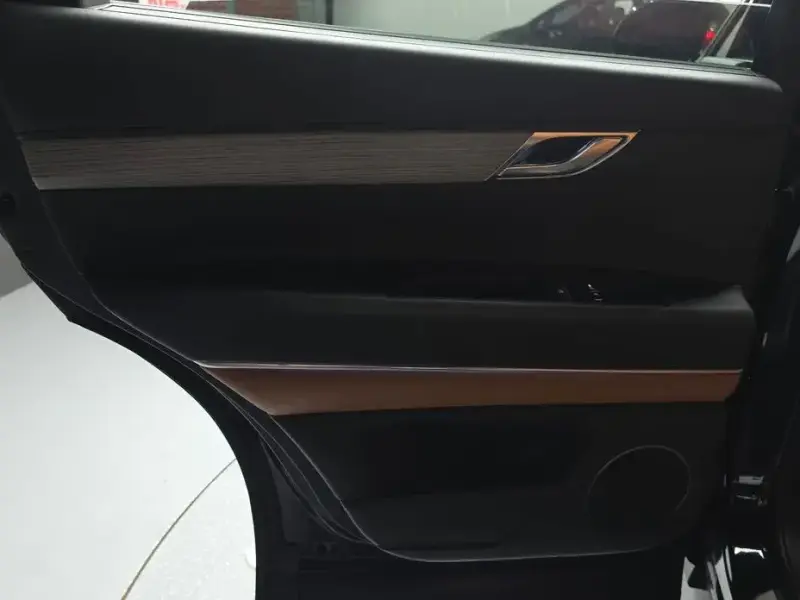 2023 Genesis GV80 с пробегом 28 902 км
