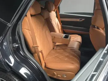 2023 Genesis GV80 с пробегом 28 902 км