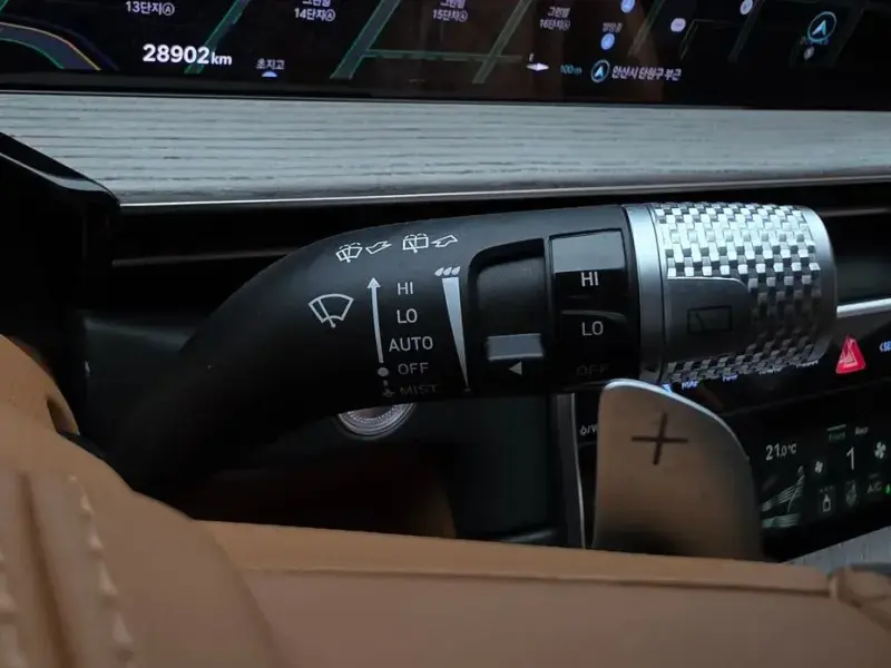 2023 Genesis GV80 с пробегом 28 902 км