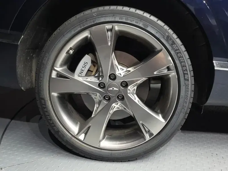 2023 Genesis GV80 с пробегом 43 763 км