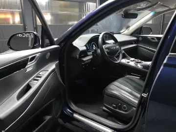 2023 Genesis GV80 с пробегом 43 763 км