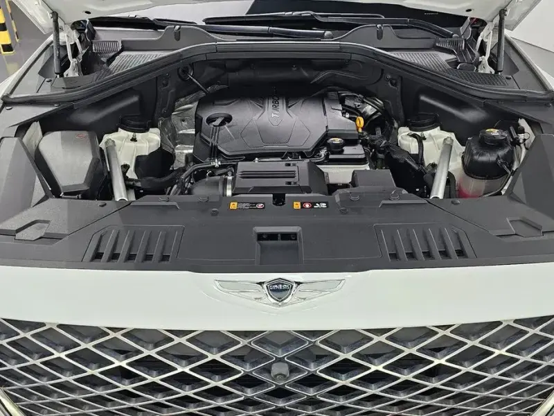 2023 Genesis GV80 с пробегом 60 746 км