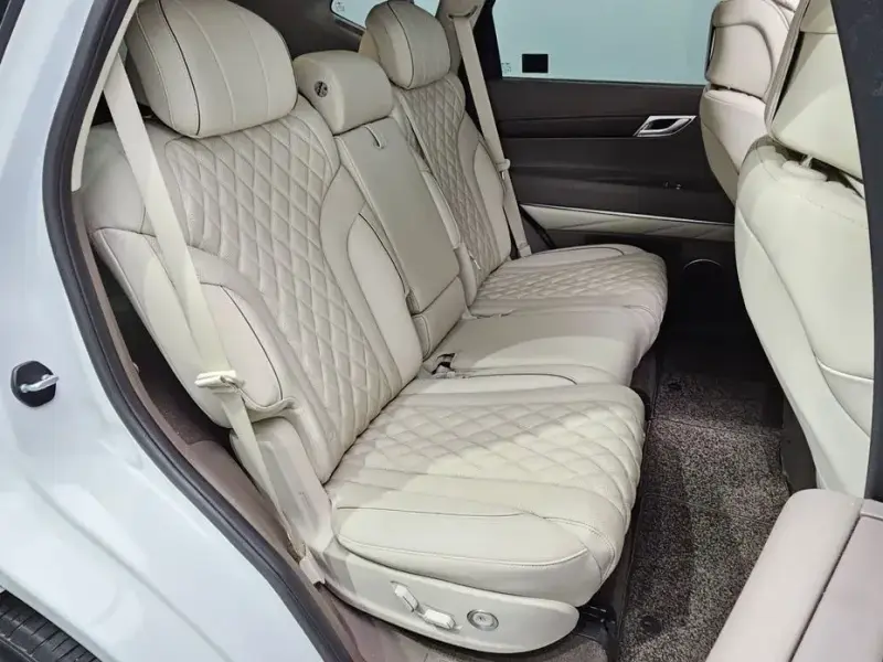 2023 Genesis GV80 с пробегом 60 746 км