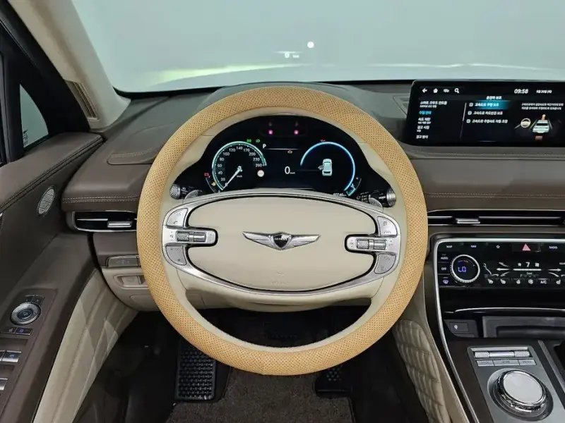 2023 Genesis GV80 с пробегом 60 746 км