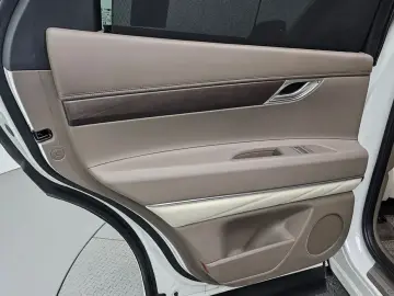 2023 Genesis GV80 с пробегом 60 746 км