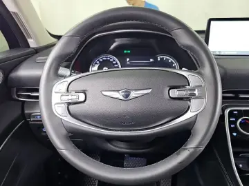 2023 Genesis GV80 с пробегом 55 979 км