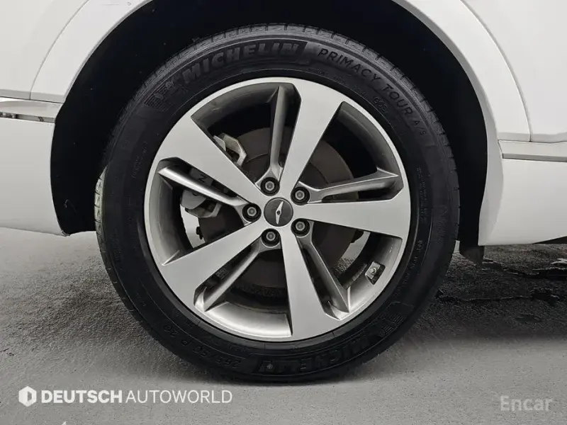 2023 Genesis GV80 с пробегом 77 970 км