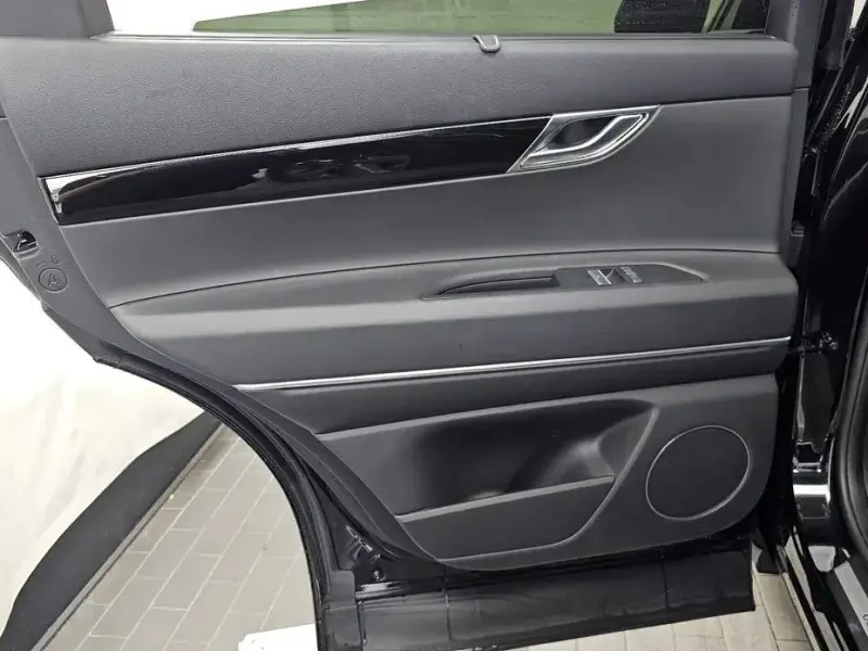 2023 Genesis GV80 с пробегом 55 979 км