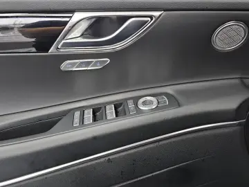 2023 Genesis GV80 с пробегом 55 979 км