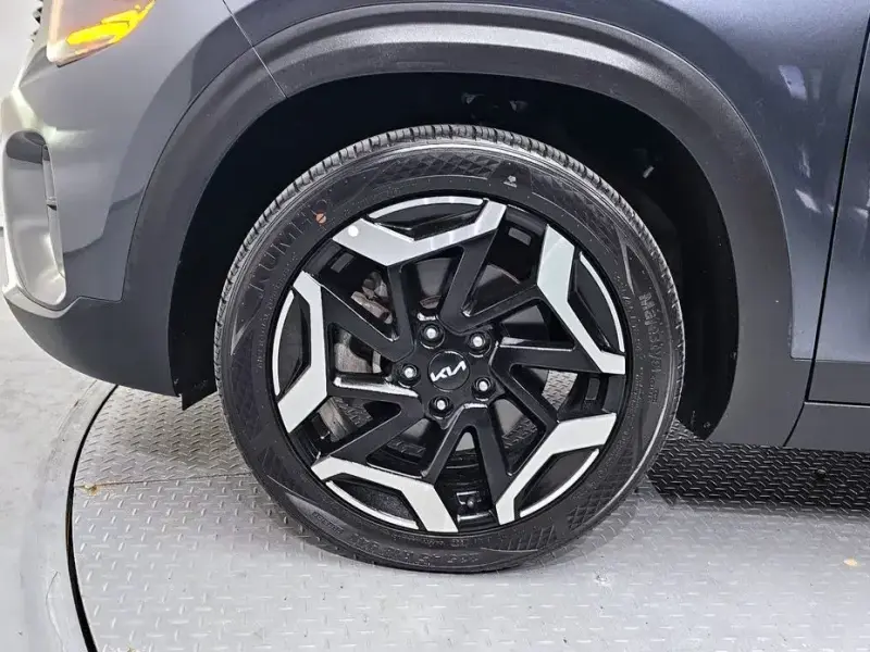 2023 Kia Seltos с пробегом 35 866 км