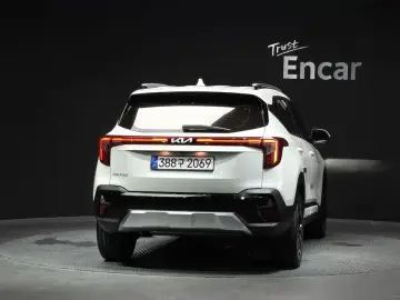 2024 Kia Seltos с пробегом 19 839 км