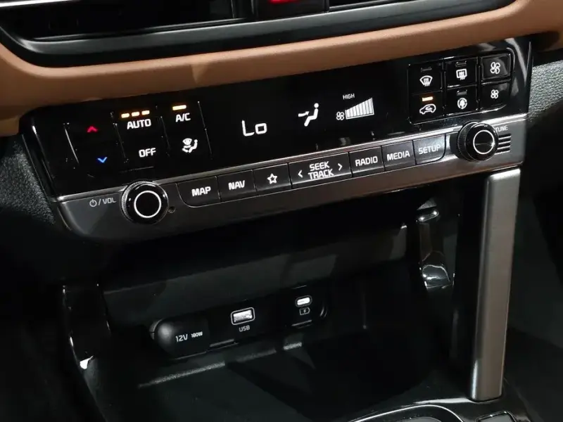 2024 Kia Seltos с пробегом 19 839 км