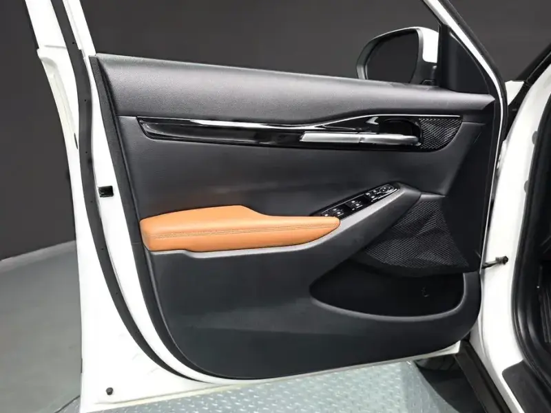2024 Kia Seltos с пробегом 19 839 км