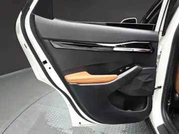 2024 Kia Seltos с пробегом 19 839 км