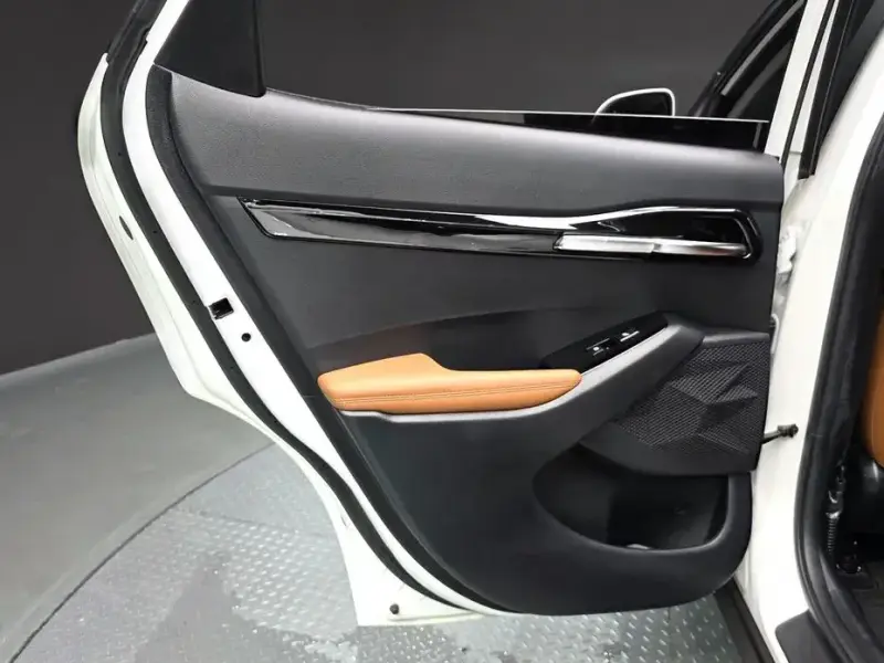 2024 Kia Seltos с пробегом 19 839 км