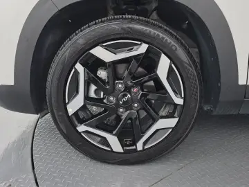 2024 Kia Seltos с пробегом 11 248 км