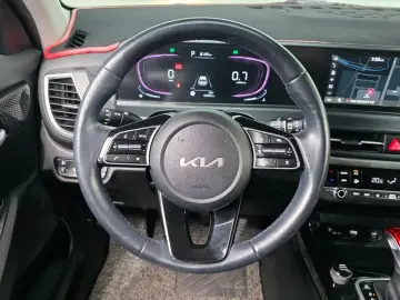 2023 Kia Seltos с пробегом 40 025 км