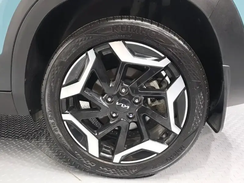 2024 Kia Seltos с пробегом 20 656 км