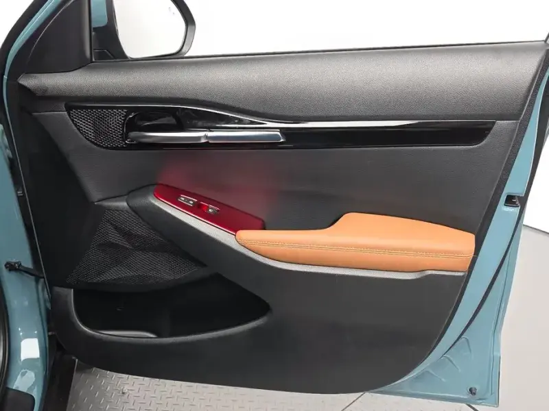 2024 Kia Seltos с пробегом 20 656 км