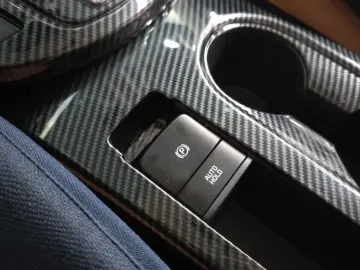 2024 Kia Seltos с пробегом 20 656 км