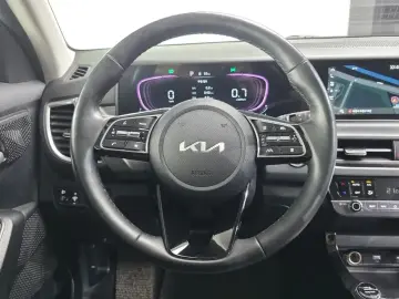 2024 Kia Seltos с пробегом 36 958 км