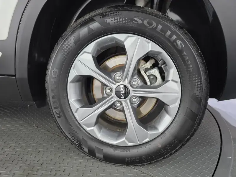 2024 Kia Seltos с пробегом 36 958 км