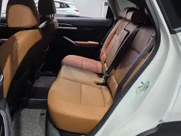 2023 Kia Seltos с пробегом 35 197 км
