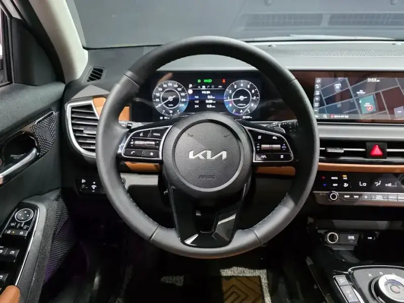 2023 Kia Seltos с пробегом 35 197 км