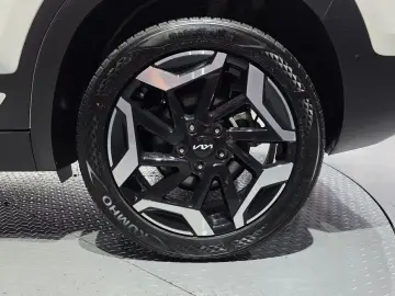 2023 Kia Seltos с пробегом 35 197 км