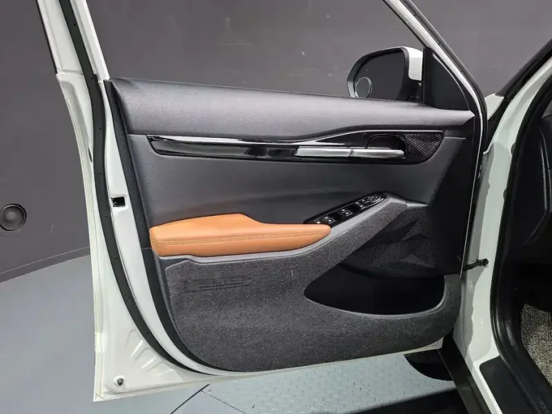 2023 Kia Seltos с пробегом 35 197 км