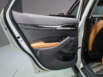 2023 Kia Seltos с пробегом 35 197 км