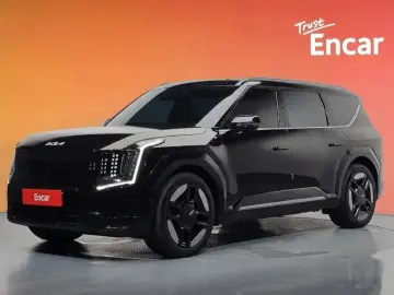 2023 Kia EV9 с пробегом 18 387 км