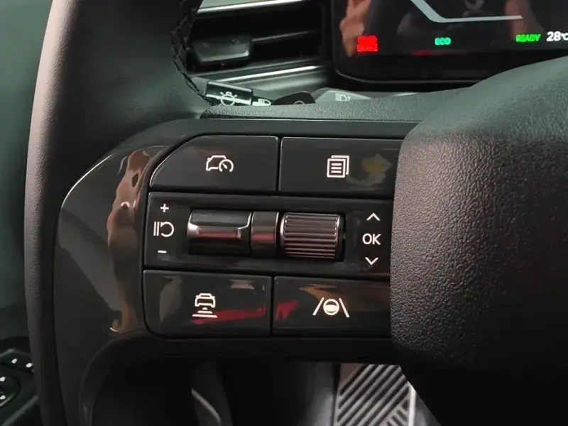 2023 Kia EV9 с пробегом 18 387 км