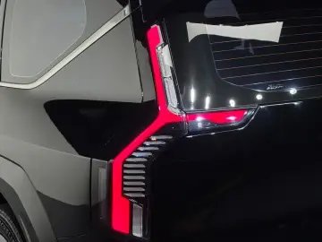 2023 Kia EV9 с пробегом 18 387 км