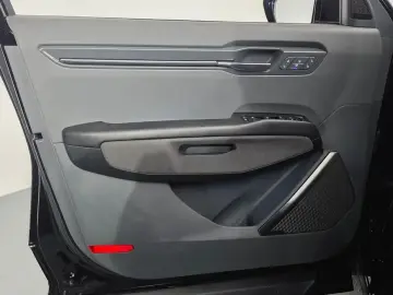 2023 Kia EV9 с пробегом 18 387 км