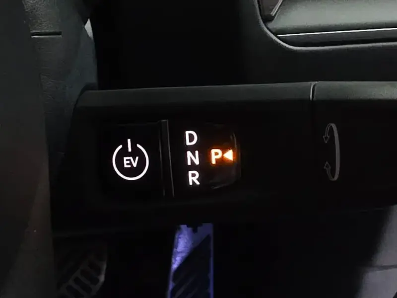 2023 Kia EV9 с пробегом 18 387 км