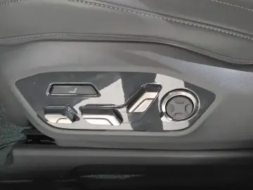 2023 Kia EV9 с пробегом 18 387 км