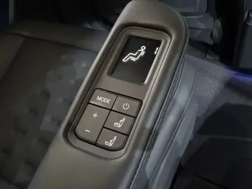 2023 Kia EV9 с пробегом 18 387 км