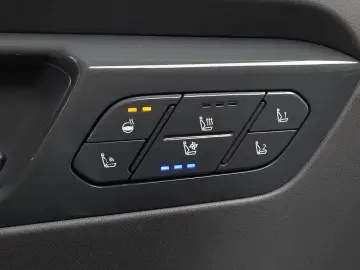 2023 Kia EV9 с пробегом 18 387 км