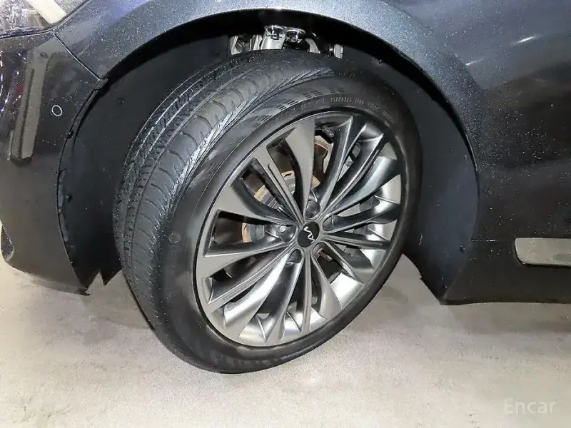 2023 Kia K9 с пробегом 24 048 км