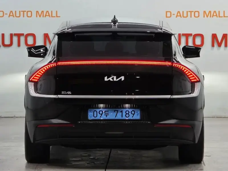 2022 Kia EV6 с пробегом 73 937 км