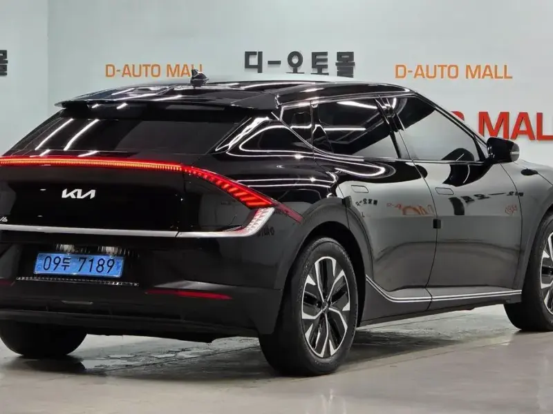 2022 Kia EV6 с пробегом 73 937 км