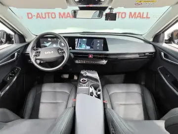 2022 Kia EV6 с пробегом 73 937 км