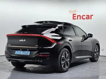 2022 Kia EV6 с пробегом 59 676 км